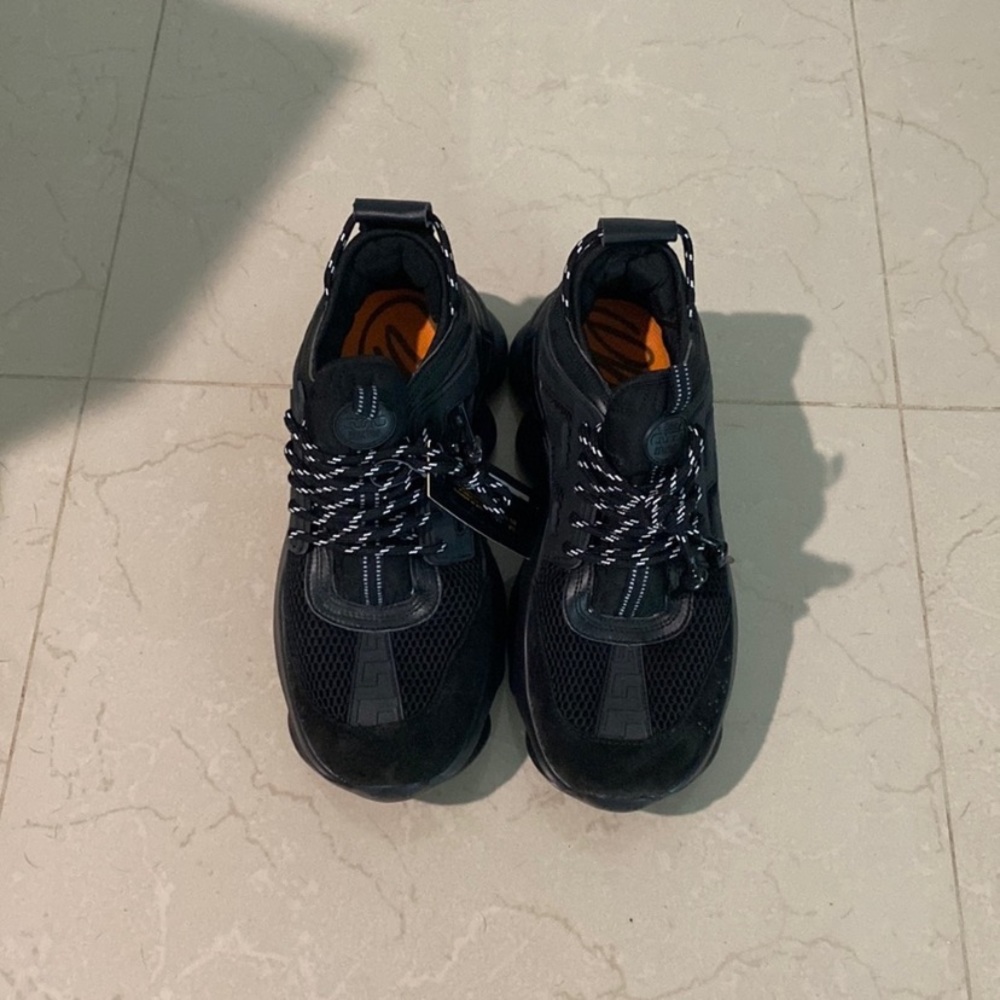 Versace shoes worn 2 times